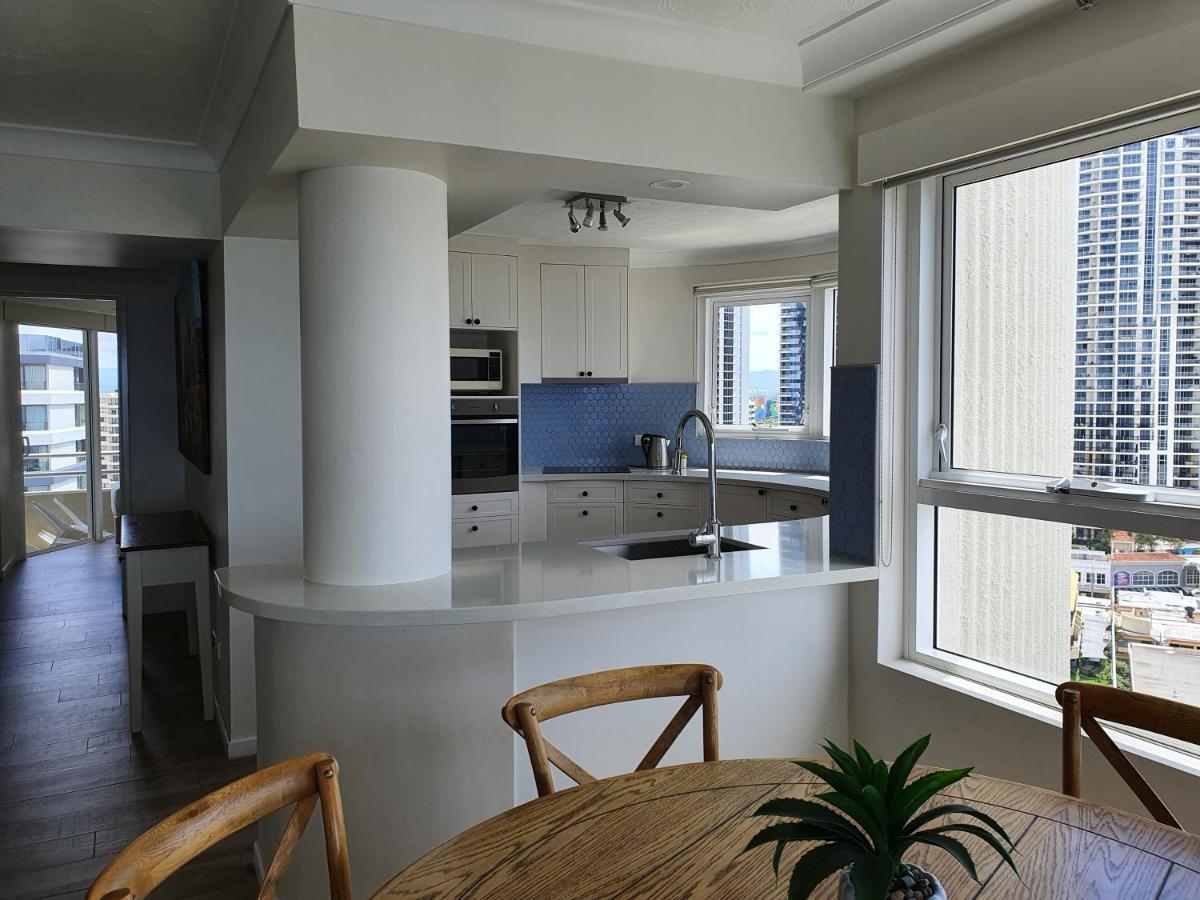 Zenith Ocean Front Apartments Gold Coast Exteriér fotografie