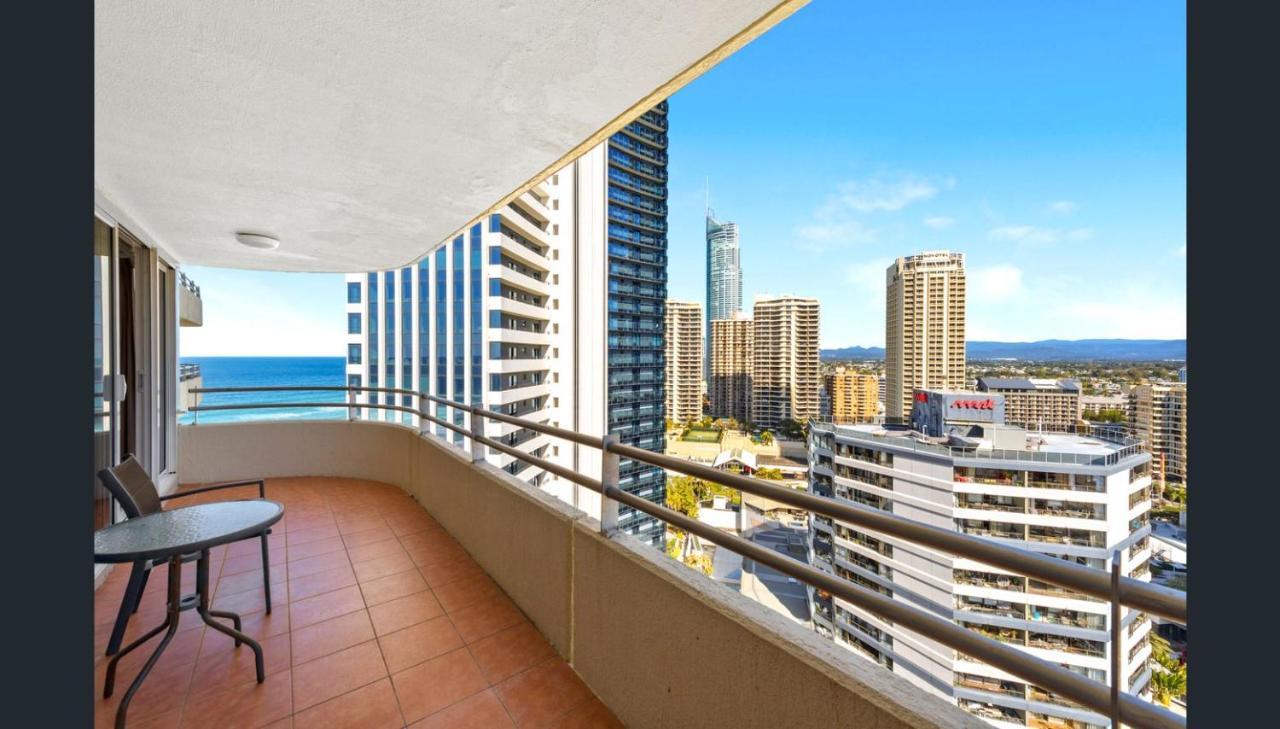 Zenith Ocean Front Apartments Gold Coast Exteriér fotografie