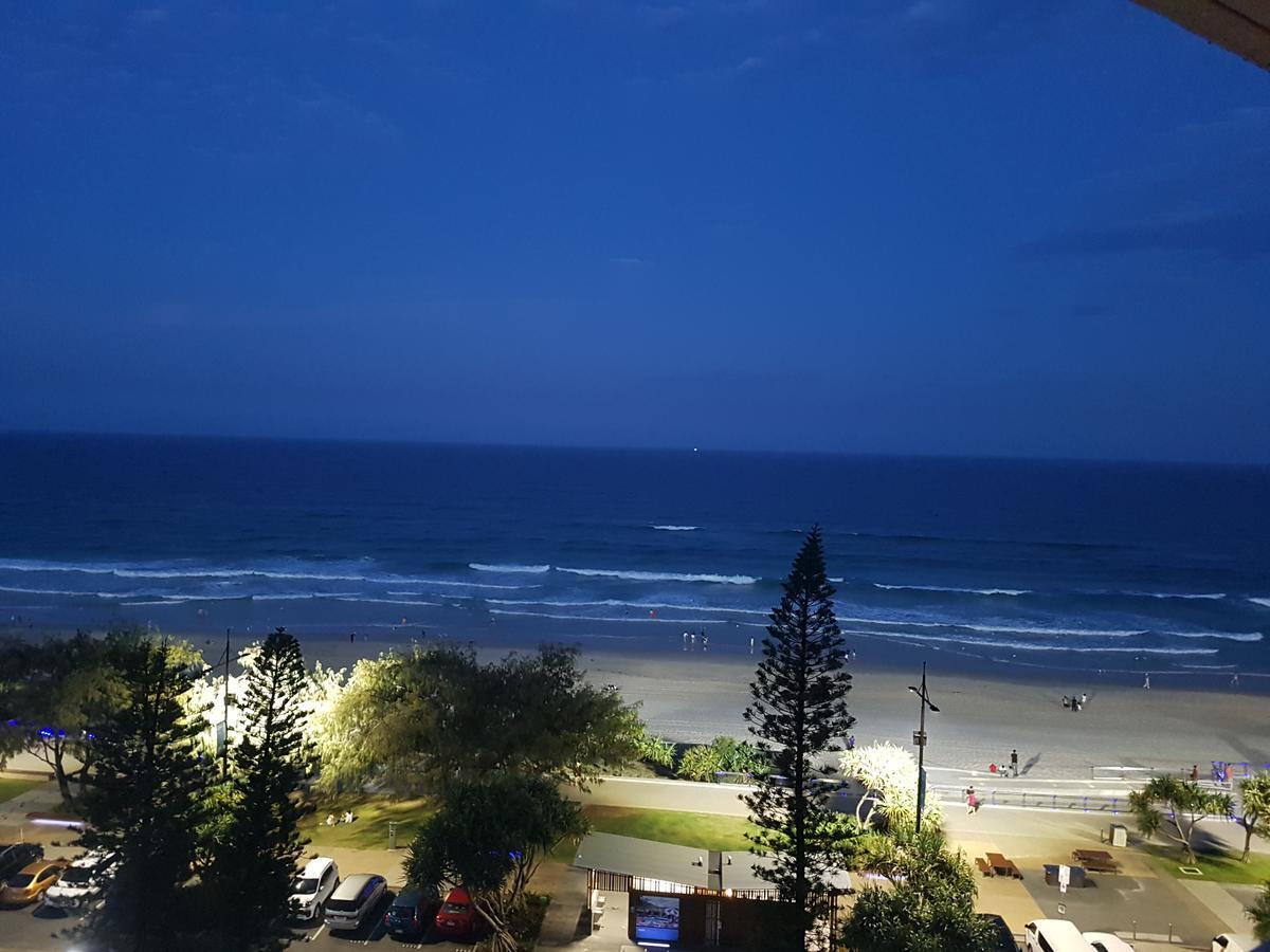 Zenith Ocean Front Apartments Gold Coast Exteriér fotografie